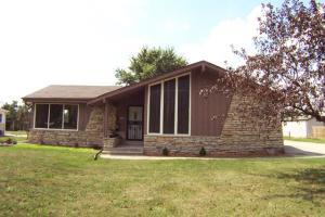 4929 S 72nd St., Greenfield, WI 53220