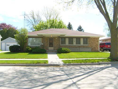 2719 Wedemeyer St., Sheboygan, WI 53081