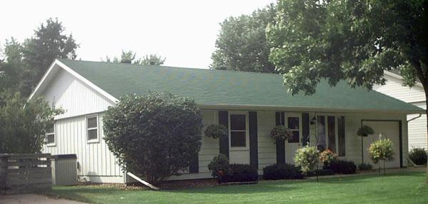 3042 S 31st St., La Crosse, WI 54601