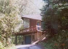 2950 Glassgo Dr., Hartford, WI 53027