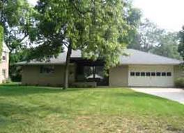 9814 W Argonne Dr., Wauwatosa, WI 53222