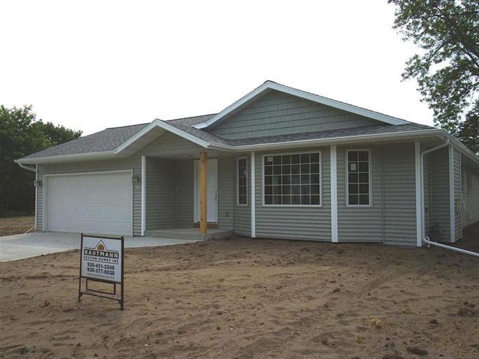 2522 S 9th St, Sheboygan, WI 53081