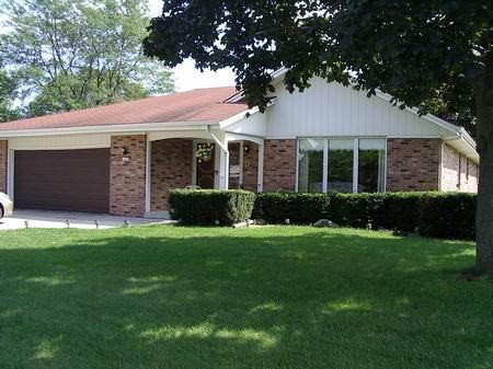 1845 W Wayside Dr., Glendale, WI 53209