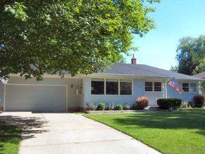 4514 W Dunwood Rd, Brown Deer, WI 53223