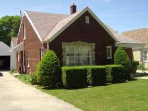 2237 N Lefeber Ave, Wauwatosa, WI 53213