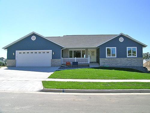 2012 Viking Ave., Holmen, WI 54636