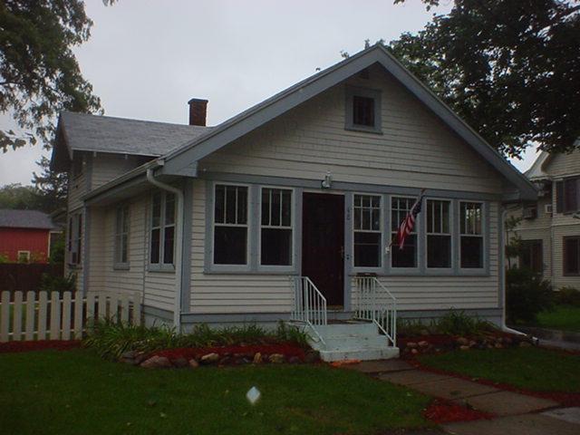 48 S Park St., Oconomowoc, WI 53066