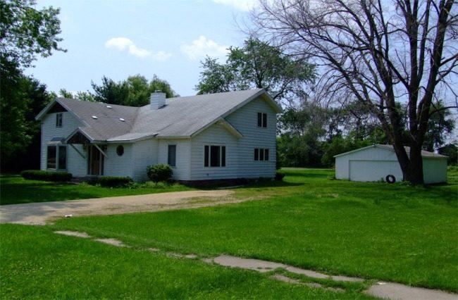 167 Prairie St., Sharon, WI 53585