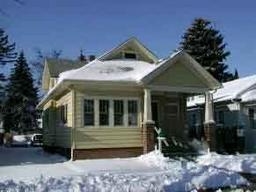 2016 Marquette St, Racine, WI 53402