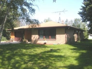 N40W22930 Hattie Ct., Pewaukee, WI 53072