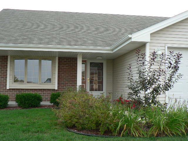 2447 W Jonathan Dr., Oak Creek, WI 53154