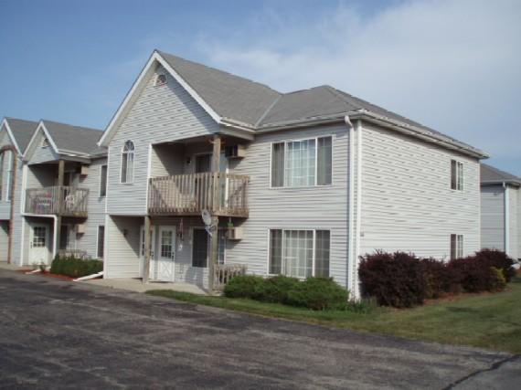 526 Root Ave. #6, Hartford, WI 53027