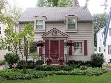 5935 N Shoreland Ave, Whitefish Bay, WI 53217