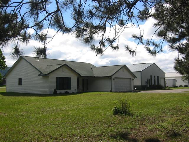 N8542 Garfield Rd., Holland, WI 54636