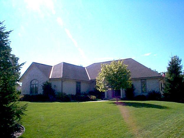 13835 W Deer Park Dr., New Berlin, WI 53151