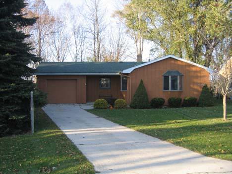 1928 Manor Pkwy., Sheboygan, WI 53083