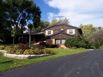 5340 S Maryknoll Dr., New Berlin, WI 53151