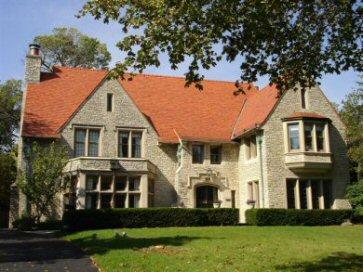 3223 N Lake Dr, Milwaukee, WI 53211