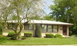 5437 Moorehead Ln, Greendale, WI 53129