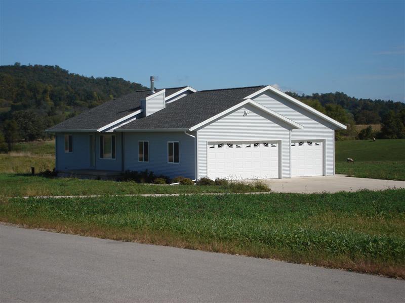 N6708 Sunvalley Dr., Onalaska, WI 54636