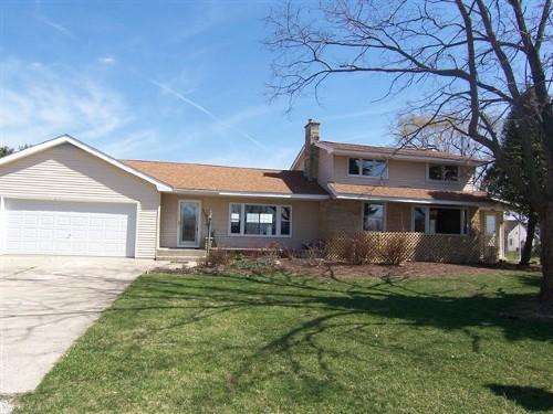 6335 Brever Rd., Burlington, WI 53105