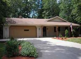 3839 S 102nd St., Greenfield, WI 53228