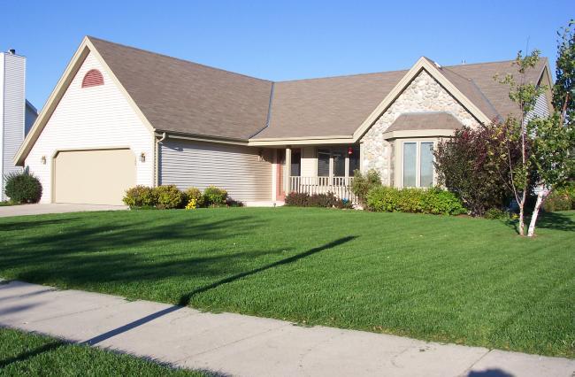 108 N Maple Ln., Saukville, WI 53080