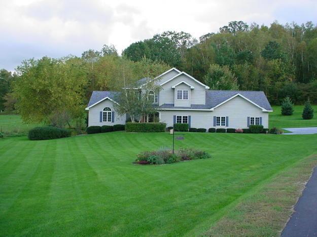 12594 Flanagan, Greenfield, WI 54660