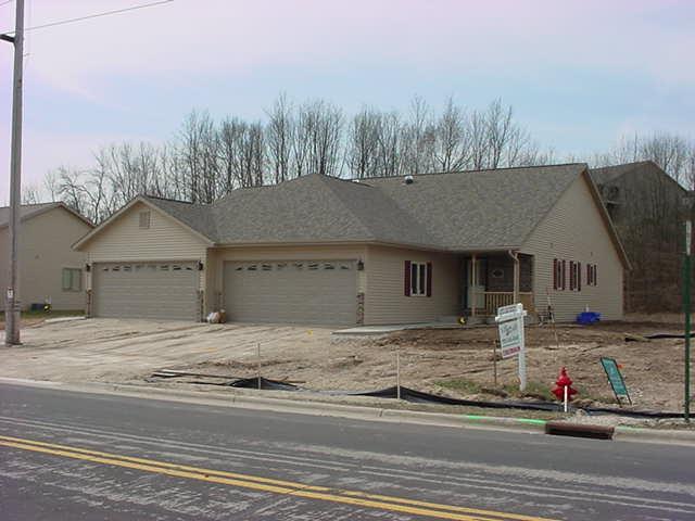 4 unit Broadway St., Sheboygan Falls, WI 53085