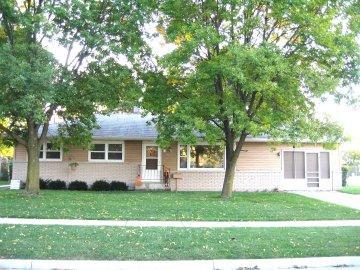 324 N Lincoln St., Elkhorn, WI 53121
