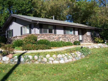 3234 Oakwood Dr., Mount Pleasant, WI 53406