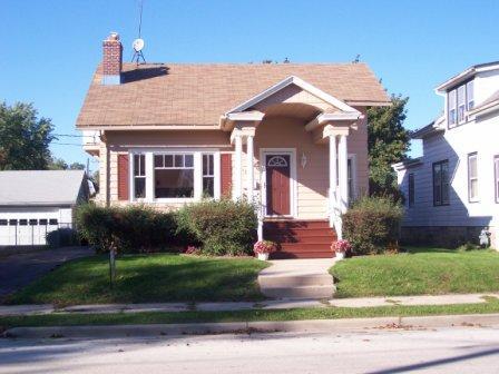 922 Lincoln Ave., Waukesha, WI 53186