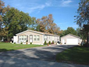5970 S 32nd St., Greenfield, WI 53221