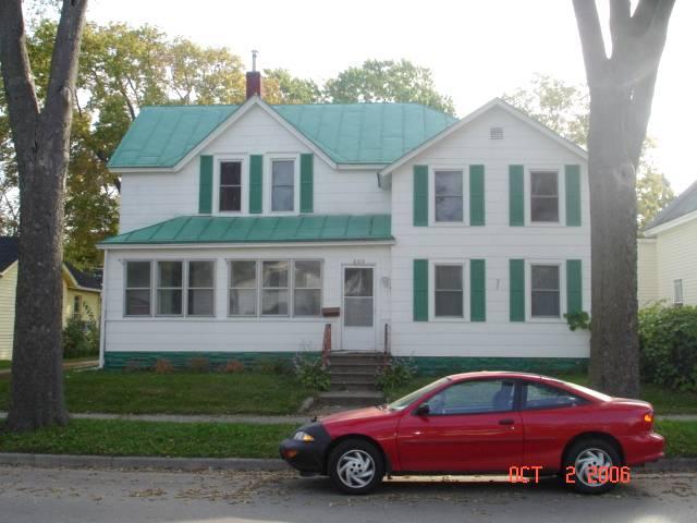 809 S 5th Ave., La Crosse, WI 54601