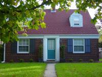 5712 N Milwaukee River Pkwy., Glendale, WI 53209
