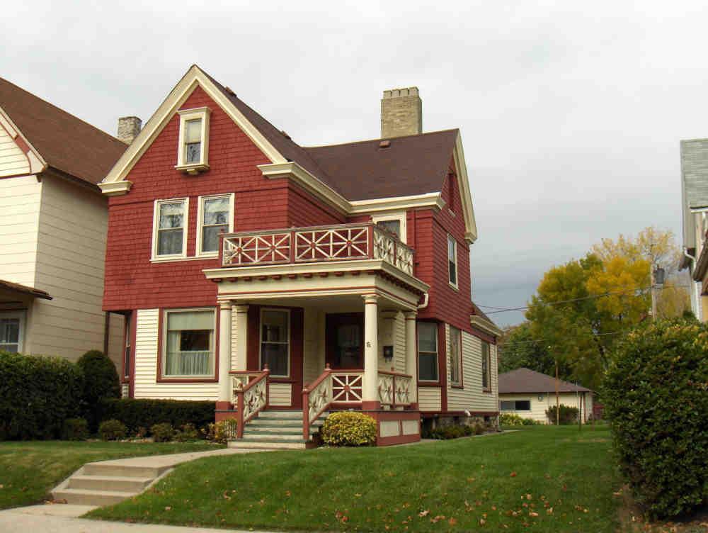 538 E Otjen St., Milwaukee, WI 53207