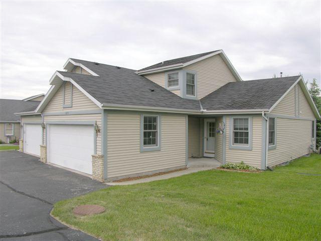 N48W14574 Hampton Rd. #B, Menomonee Falls, WI 53051