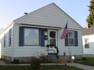 3143 S Brust, Milwaukee, WI 53207