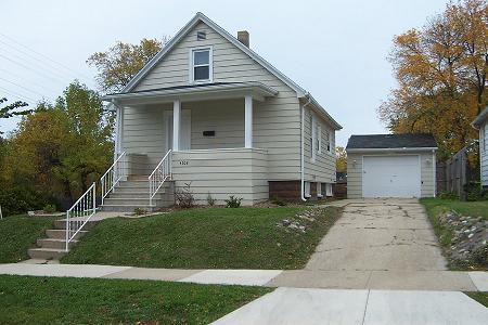 4305 17th Ave, Kenosha, WI 53140