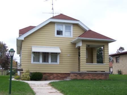 2722 S 9th St, Sheboygan, WI 53081