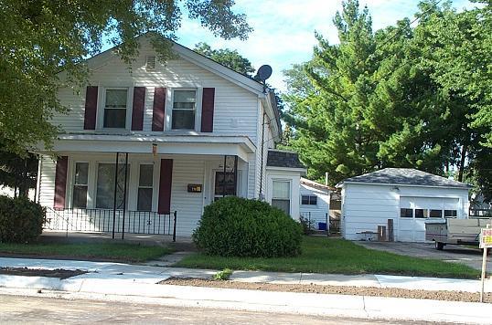 210 E Green St., Watertown, WI 53098