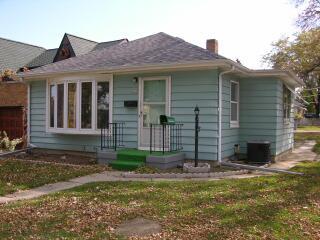 441 E Plainfield, Milwaukee, WI 53207