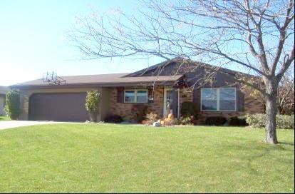 7523 S Bishops Way, Franklin, WI 53132