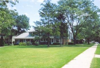 1922 W Salem St., Milwaukee, WI 53221