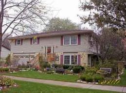 909 Villa Park, West Bend, WI 53090