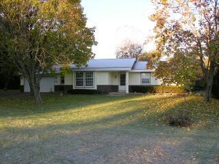 W304S7875 Oak Ridge Dr., Mukwonago, WI 53149