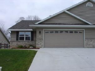 651 Ne Shna Bek Tr., Kewaskum, WI 53040
