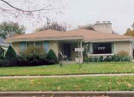 10735 W Grantosa Dr., Wauwatosa, WI 53222