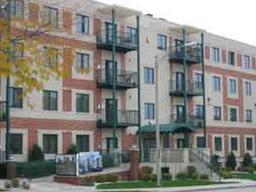 3710 N Oakland Ave. #204, Shorewood, WI 53211