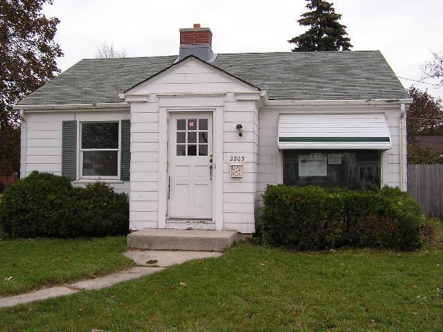 2203 Plymouth Ln., Sheboygan, WI 53081